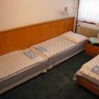 FENYVES HOTEL - Balatonfenyvesi közvetlen vízparti Hotel