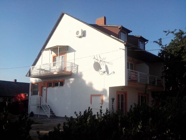 Familie Varga - Balatonfenyves +36302597240 info@plattenseereisen.com