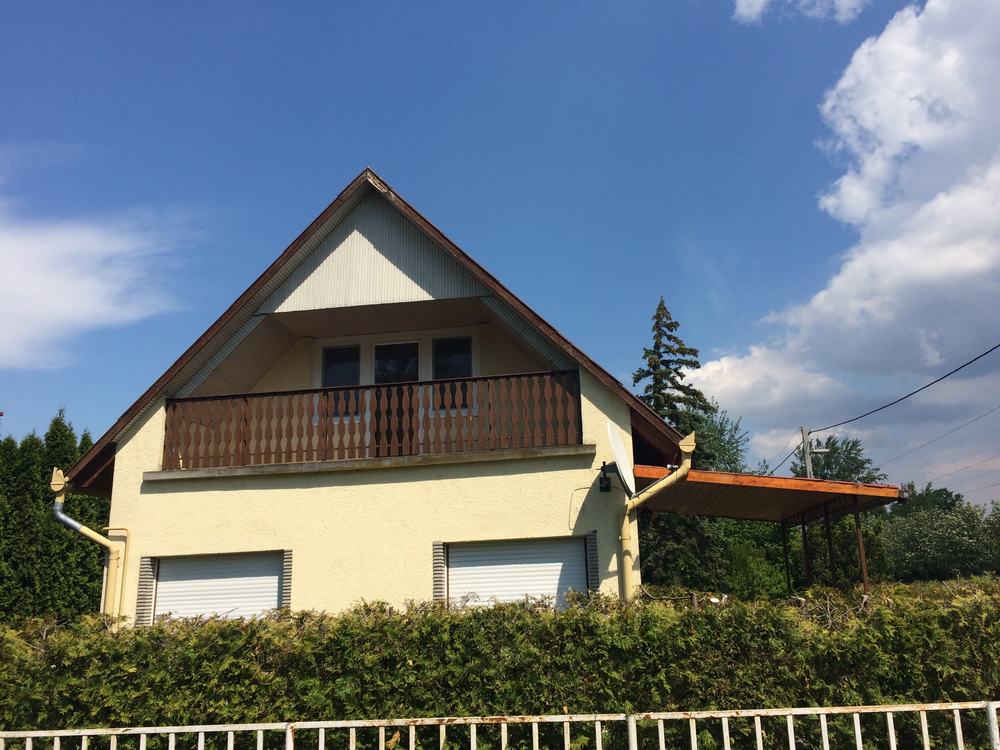 Familie Varga - Balatonfenyves +36302597240 info@plattenseereisen.com