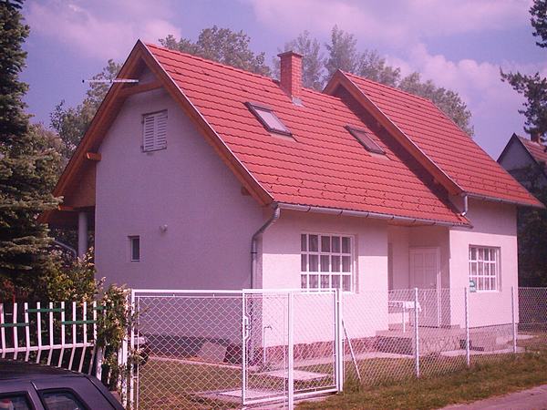 Familie Varga - Balatonfenyves +36302597240     info@plattenseereisen.com