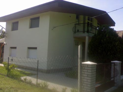 Familie Varga - Balatonfenyves +36302597240     info@plattenseereisen.com